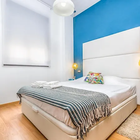 Atico Terraza Privada Piscina Centro Ac Nuevo 1hab Malaga